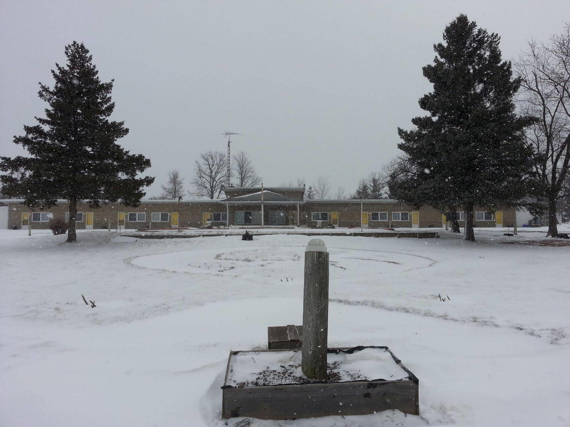Pleasant Stay Motel Ancaster Extérieur photo